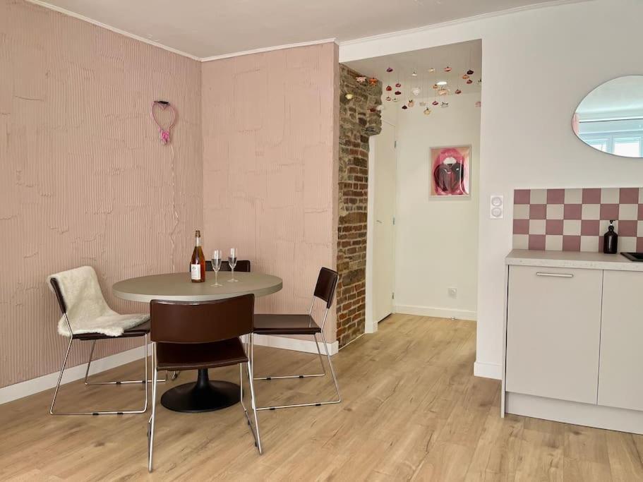 La Parenthese Amoureuse Pontorson Extérieur photo